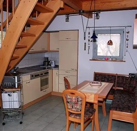 Hexenhaeuschen بيت للعطل